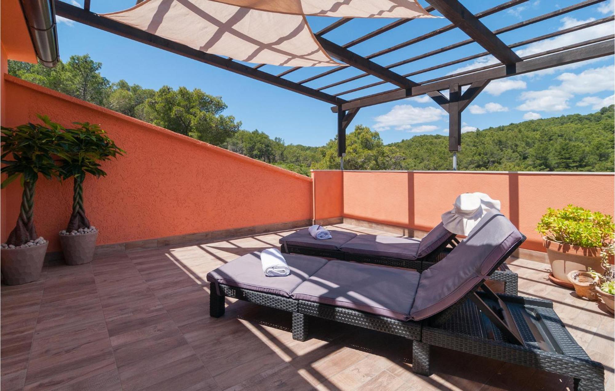 Cozy Home In Mudri Dolac With Kitchen Basina Buitenkant foto